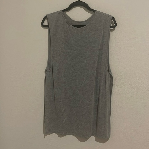 Poof! | Relaxed-Fit Gray Sleeveless Tank Top (Tunic) w/ Side Slit Detail, Size L - Picture 8 of 8